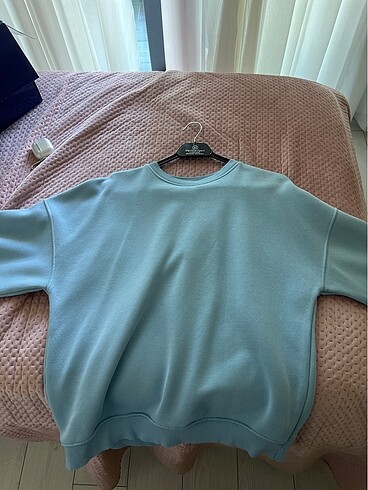 bershka mavi sweat