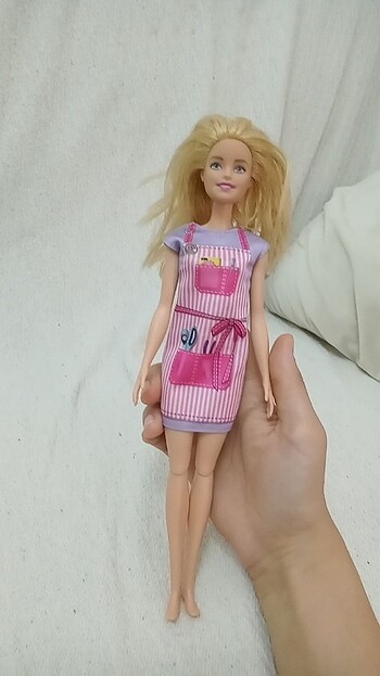 Barbie bebek