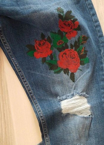 Düğmeli, Çiçek Baskılı Kadın Denim Pantolon - Görsel 7