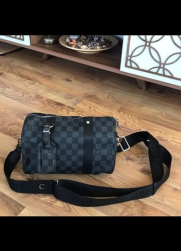  Beden çeşitli Renk Louis Vuitton çanta 