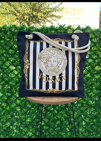 Versace pilaj cantsi 
