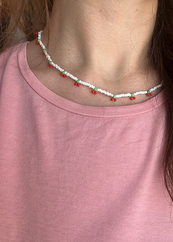 Diğer Kirazlı beyaz boncuk kolye