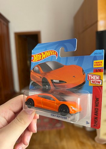  Hot Wheels Tesla Roadster