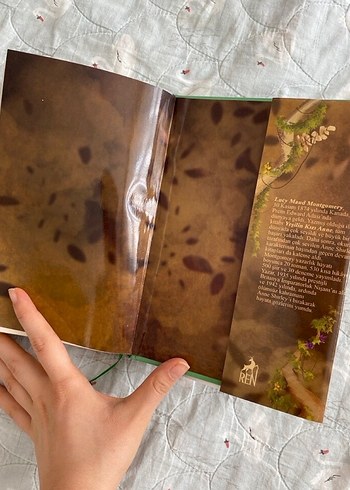 Yeşilin Kızı Anne Ciltli Kitap - Görsel 4
