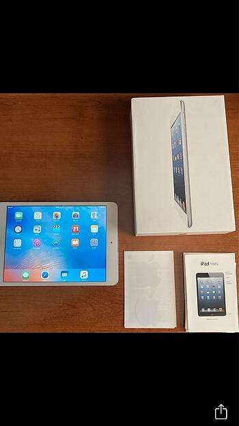 Apple iPad Mini 1. Nesil / Gümüş / 16 GB