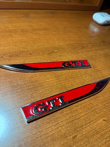 Beden GTI Logo Çamurluk Üstü / Sıfır / Kırmızı Renk