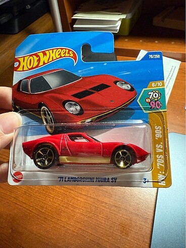 Hot Wheels 2025 - 71 Lamborghini Miura SV / Fotoğrafta görüldüğü