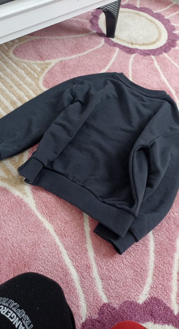 Kız Çocuk Gri Baskılı Sweatshirt ve Fırfırlı pantolon - Görsel 4