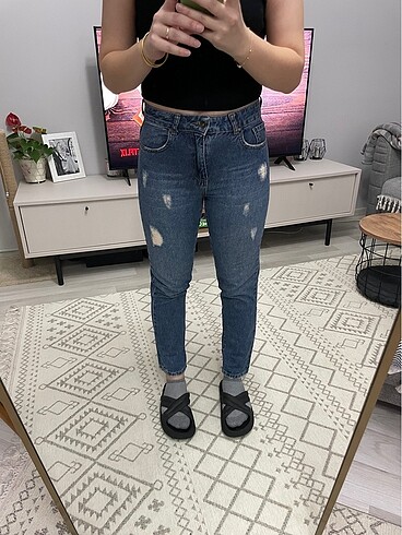 38 Beden Koyu Jean