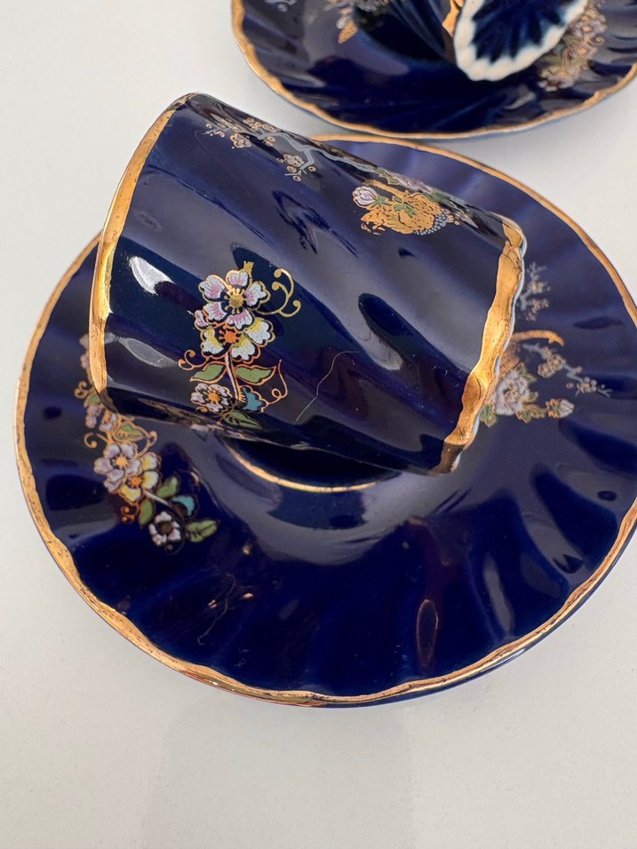 Lacivert ve Altın Detaylı Porselen Fincan Takımı - Görsel 5