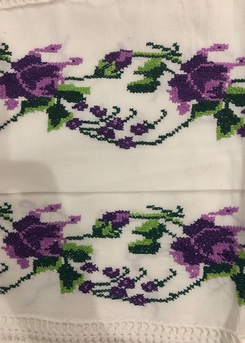 Mor Güllü kanaviçe El Yapımı yastık - Görsel 3