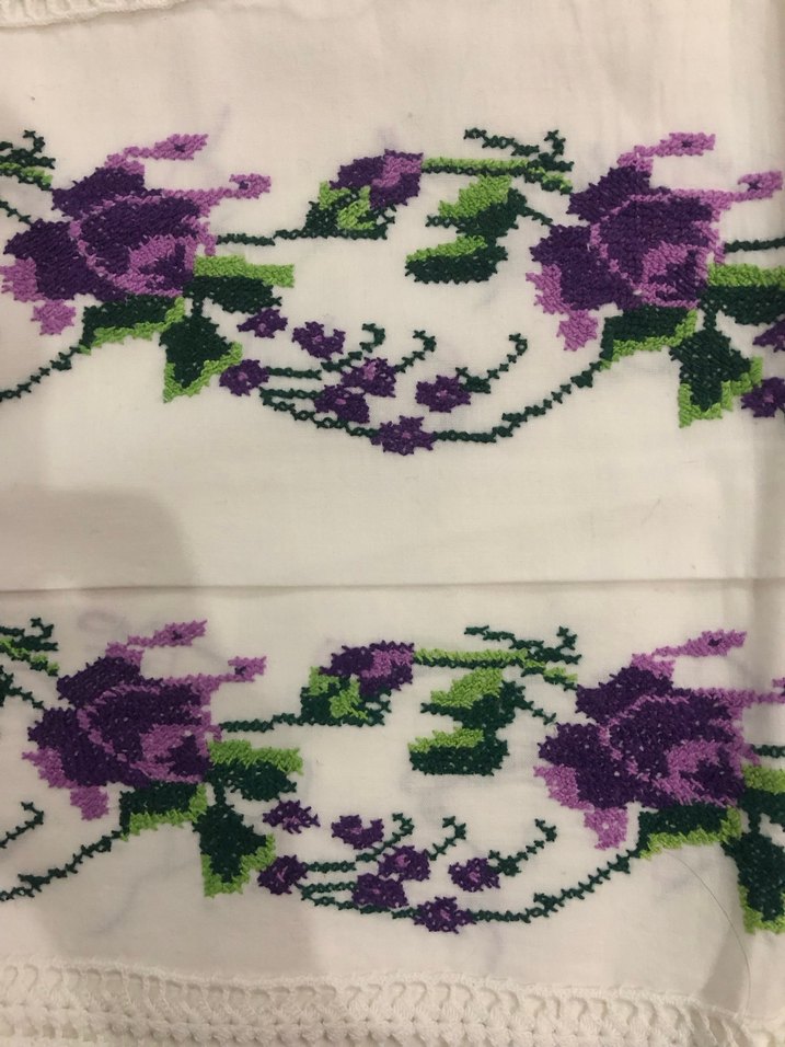 Mor Güllü kanaviçe El Yapımı yastık - Görsel 3