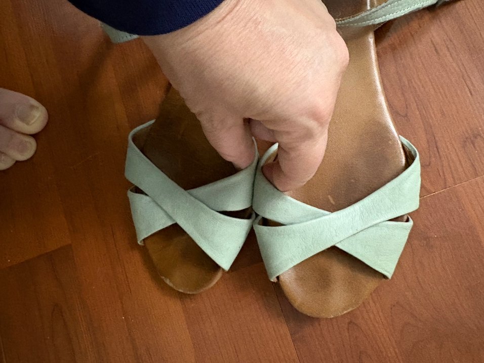 Bantlı buz mavisi/ mint tonları olan,tamamen deri Kadın Sandalet - Görsel 5