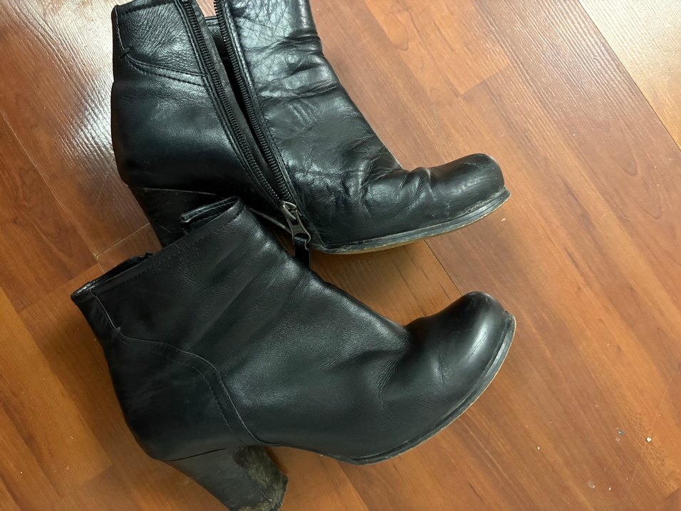 Kadın Siyah Deri Goth Kemerli Bot, birinci sınıf işçilik ve deri - Görsel 2