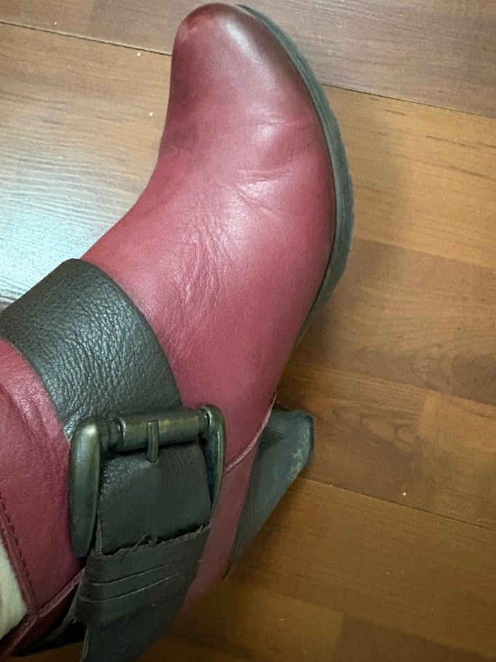 Bordo Deri Tokalı Kadın Bot - Görsel 5