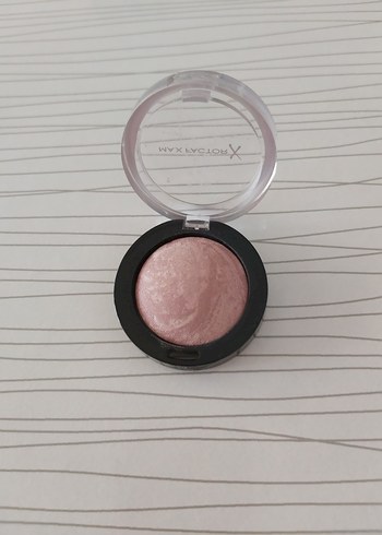 Max Factor Creme Puff Allık - 20 Lavish Mauve rengi
