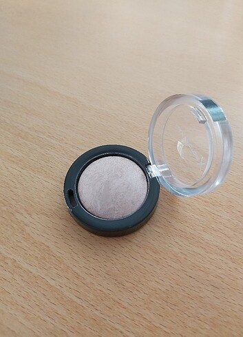 Max Factor Max Factor 10 Nude Mauve Creme Puff Blush Allık