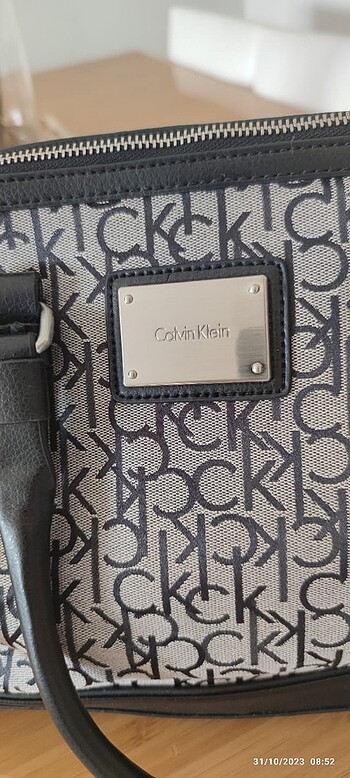 Calvin Klein Orijinal kol çantası