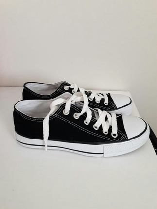 siyah converse