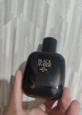 Zara black amber