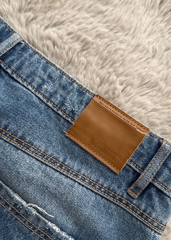 Kadın Mavi Yırtık Denim Pantolon - Görsel 5