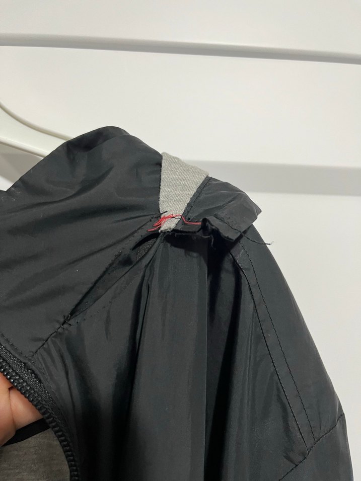 lcw yağmurluk - Görsel 2