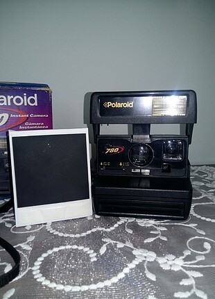 Polaroid fotoğraf makinesi