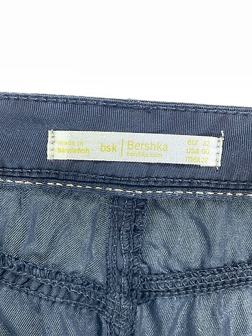 xs Beden siyah Renk Bershka Mini Şort %70 İndirimli.