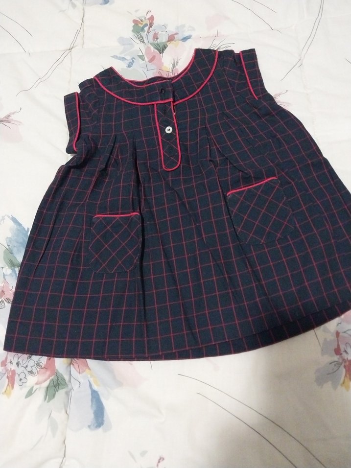 Kız Çocuk Çiçekli ve Kareli Kolsuz Elbiseler - Görsel 2