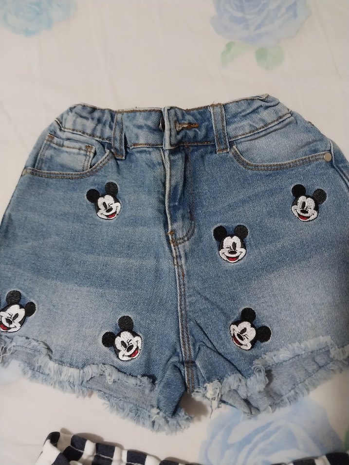 Nakışlı Mavi Kız Kot Şort 7/8 yaş - Görsel 2