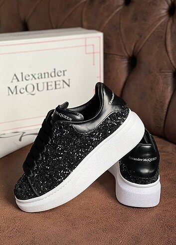 Alexander McQueen full taşlı