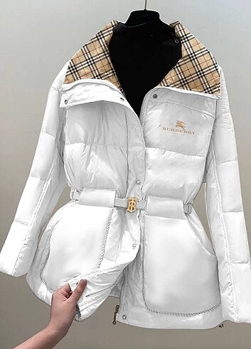 BURBERRY KAPİTONE MONT