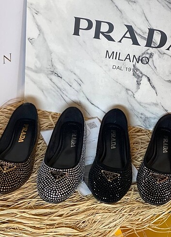 37 Beden Prada babet