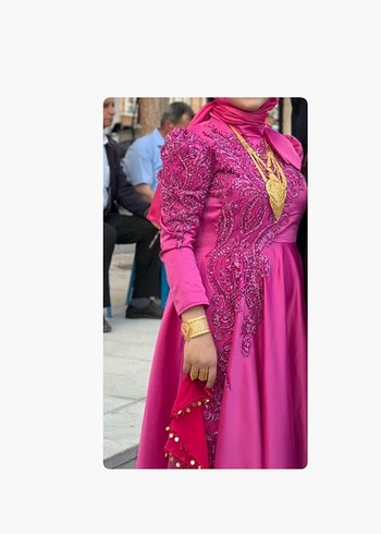 Uzun Kol, Drapeli Pembe Henna Elbise