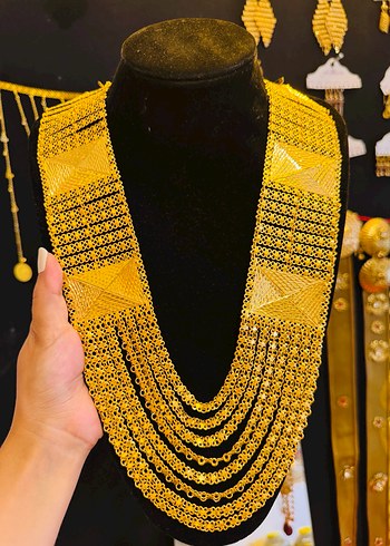 Akıtma kolye