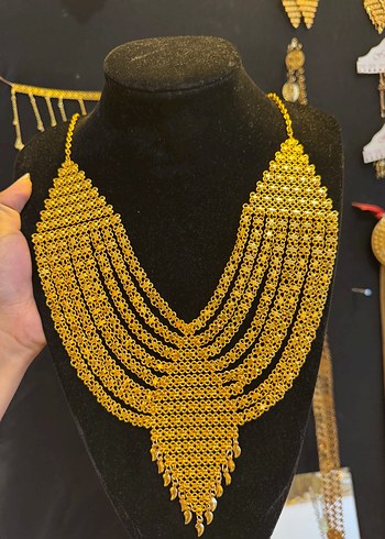 Diğer Akıtma kolye