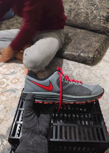 Gri Nike Spor Ayakkabı Kırmızı Bağcıklı - Görsel 6