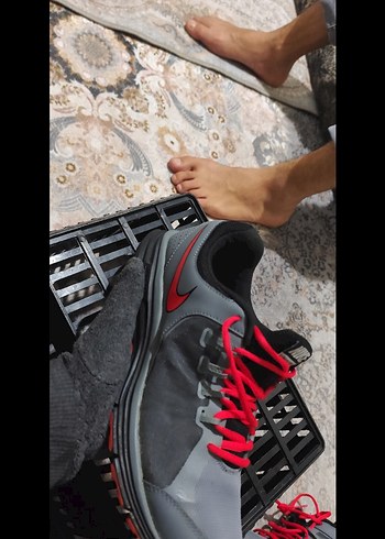 Gri Nike Spor Ayakkabı Kırmızı Bağcıklı - Görsel 2