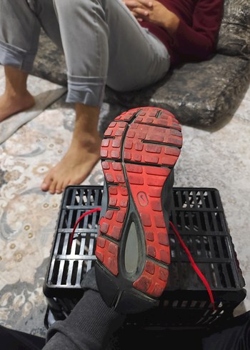 Gri Nike Spor Ayakkabı Kırmızı Bağcıklı - Görsel 8