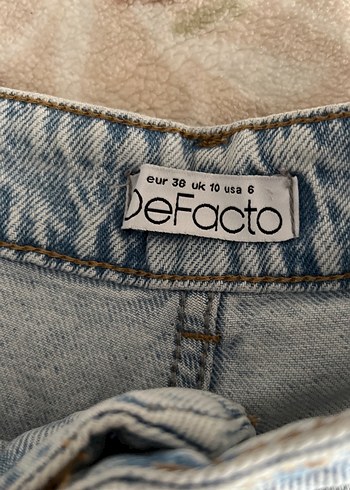 Gri Yıkamalı Kadın Mini Denim Şort - Görsel 2