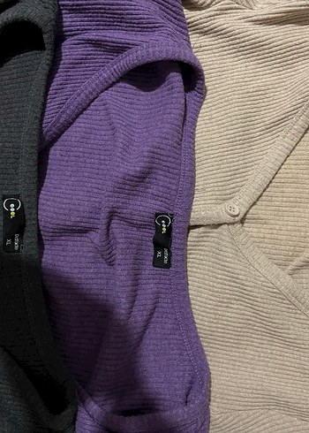 Düğmeli V Yaka Midi Hırka - Görsel 2