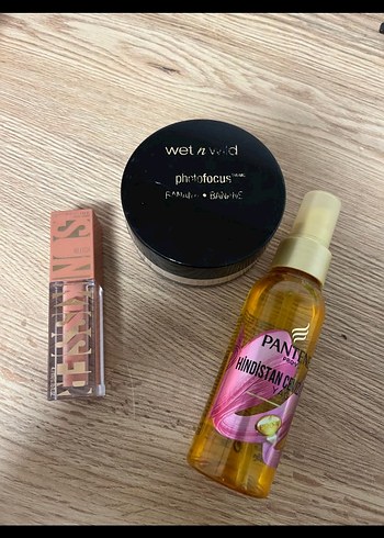 Wet n Wild Pudra ve maybelline allık ve saç yağı