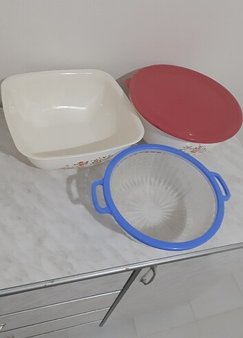 Beden Saklama kabı ve salata kabı