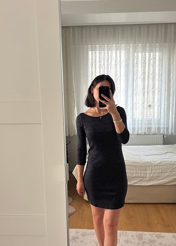 Siyah kayık Yaka Triko Elbise
