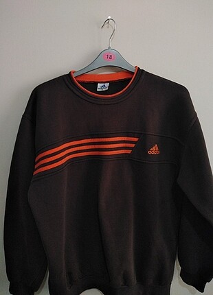 Adidas sweatshirt