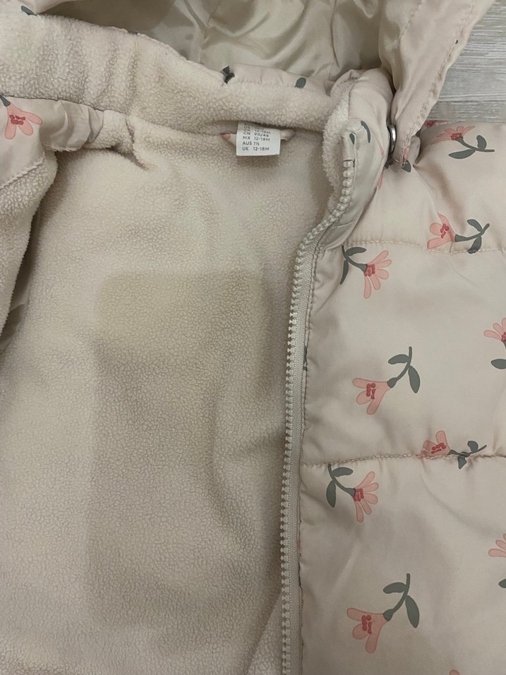 Çiçek Desenli Kapüşonlu Kız Çocuk Mont - Görsel 2