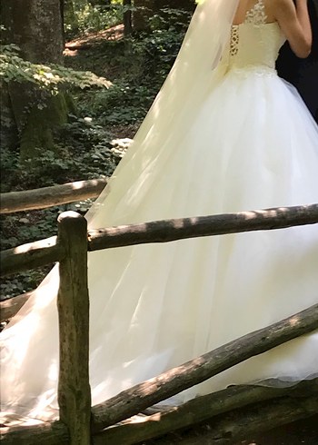 Kabarık gelinlik - Görsel 3