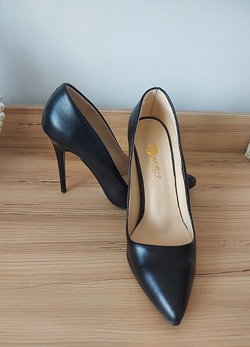 Diğer Siyah stiletto