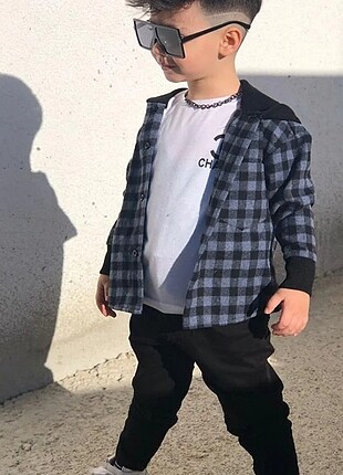Zara 2Lİ TAKIM MİCKEY BASKILI ODUNCU YÜN GÖMLEK SİYAH KOT PANTOLON