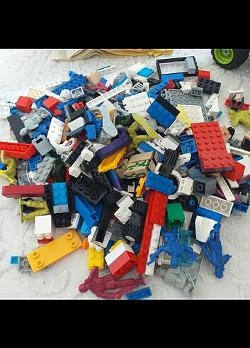  Beden Lego toplam 3 oyuncak